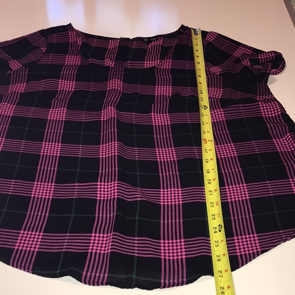 Torrid Blouse Size 1 (1X 14-16) Black, Pink & Green Colors - Picture 7 of 11
